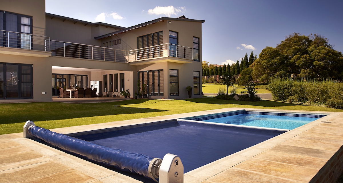 Types of Pool Covers 